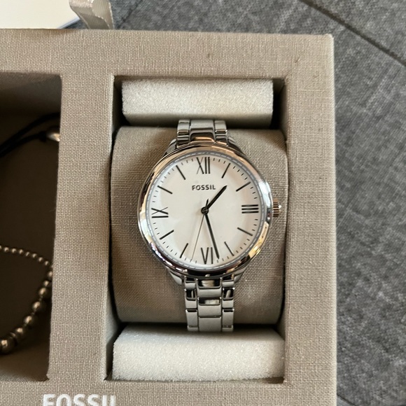 Brand New Fossil Set - Picture 2 of 4